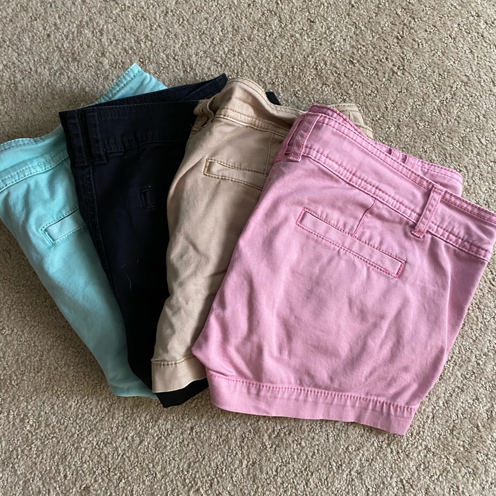 Low rise short shorts
